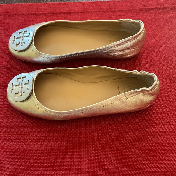 Tory Burch Silver Metallic Flats - Picture 3 of 7